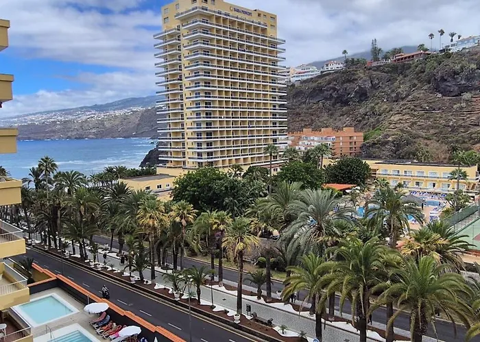 Playa Martianez Puerto de la Cruz (Tenerife)