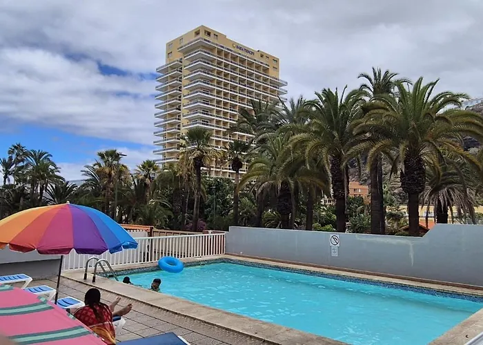 Playa Martianez * Πουέρτο Ντε Λα Κρουζ